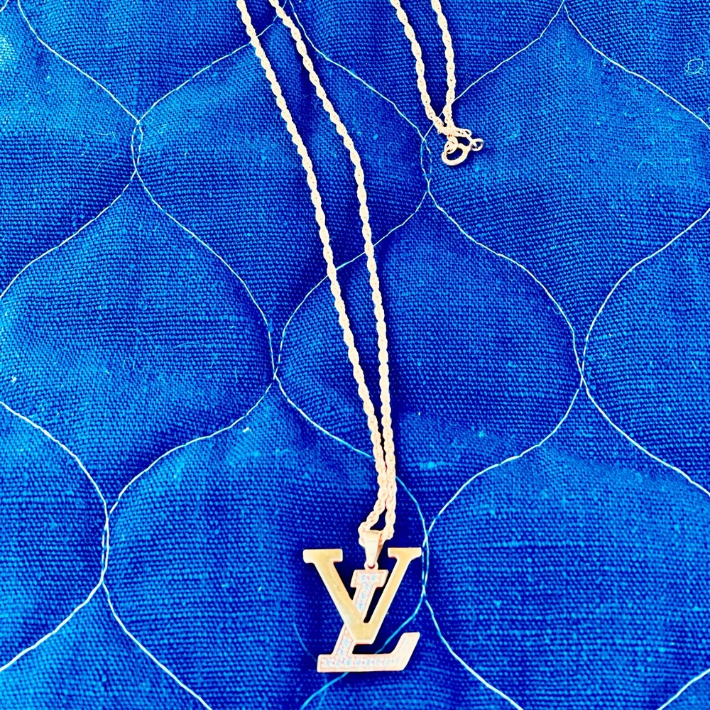 I have not worn this, bought in Dubai.